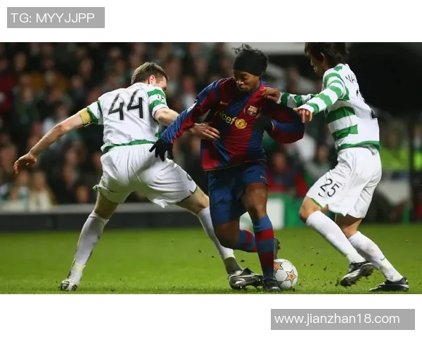 与足球明星亲密合影的美好瞬间分享与回忆