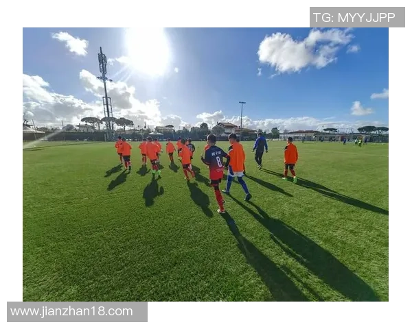 别墅足球的魅力与挑战:在私人空间中享受足球的乐趣与激情 别墅足球的魅力与挑战:在私人空间中享受足球的乐趣与激情