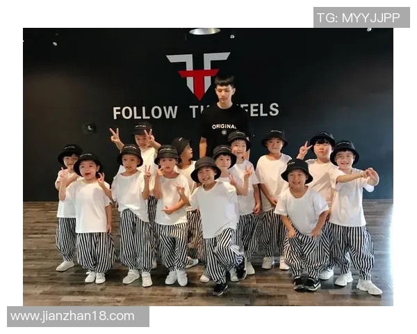 武汉街舞队实力揭秘：热情与创意交织的街舞文化盛宴